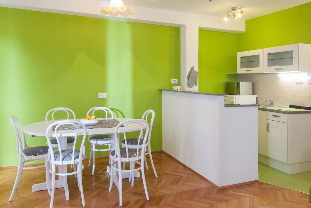 Vega Apartments 포드고라 외부 사진